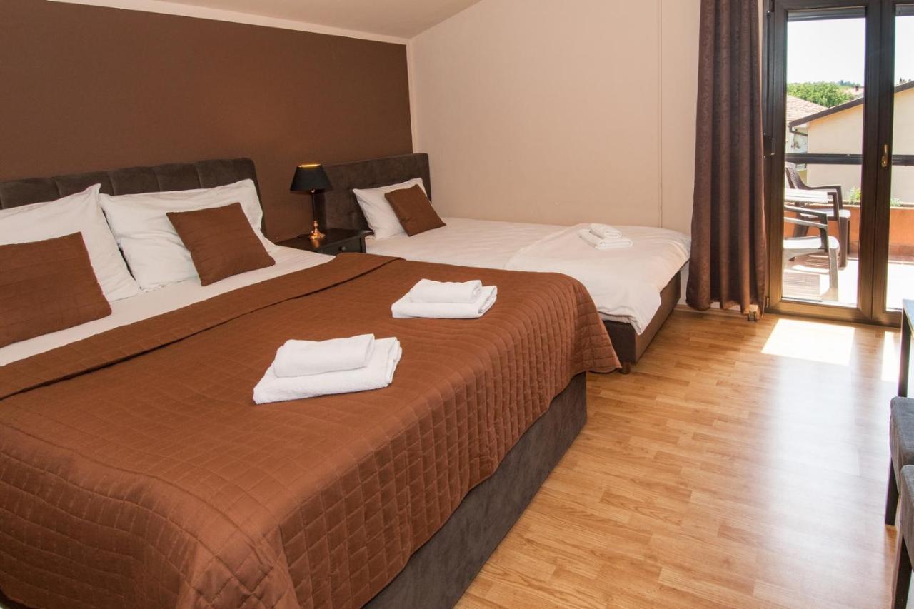 Bed & Breakfast Anita Medulin Buitenkant foto