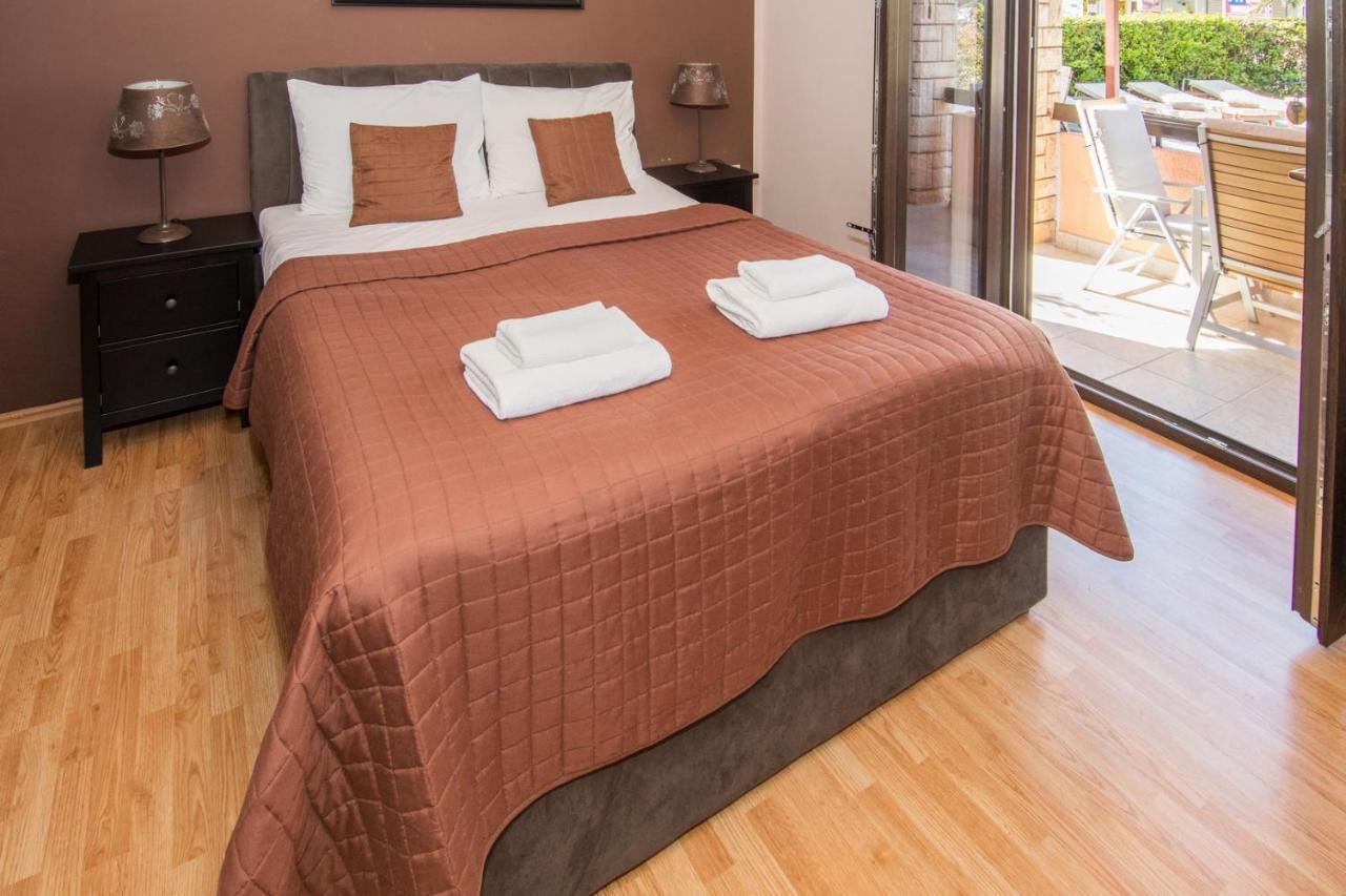 Bed & Breakfast Anita Medulin Buitenkant foto